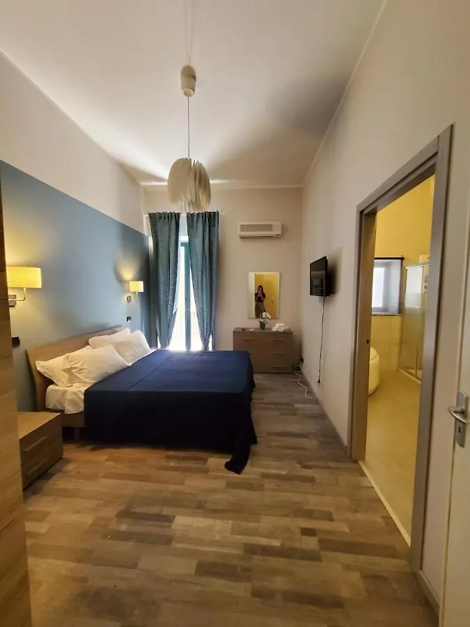 Alojamento de Acomodação e Pequeno-almoço Casa Tua Suites Catânia